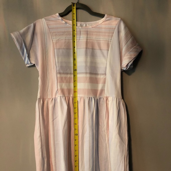 Short white striped dress - Picture 1 of 3